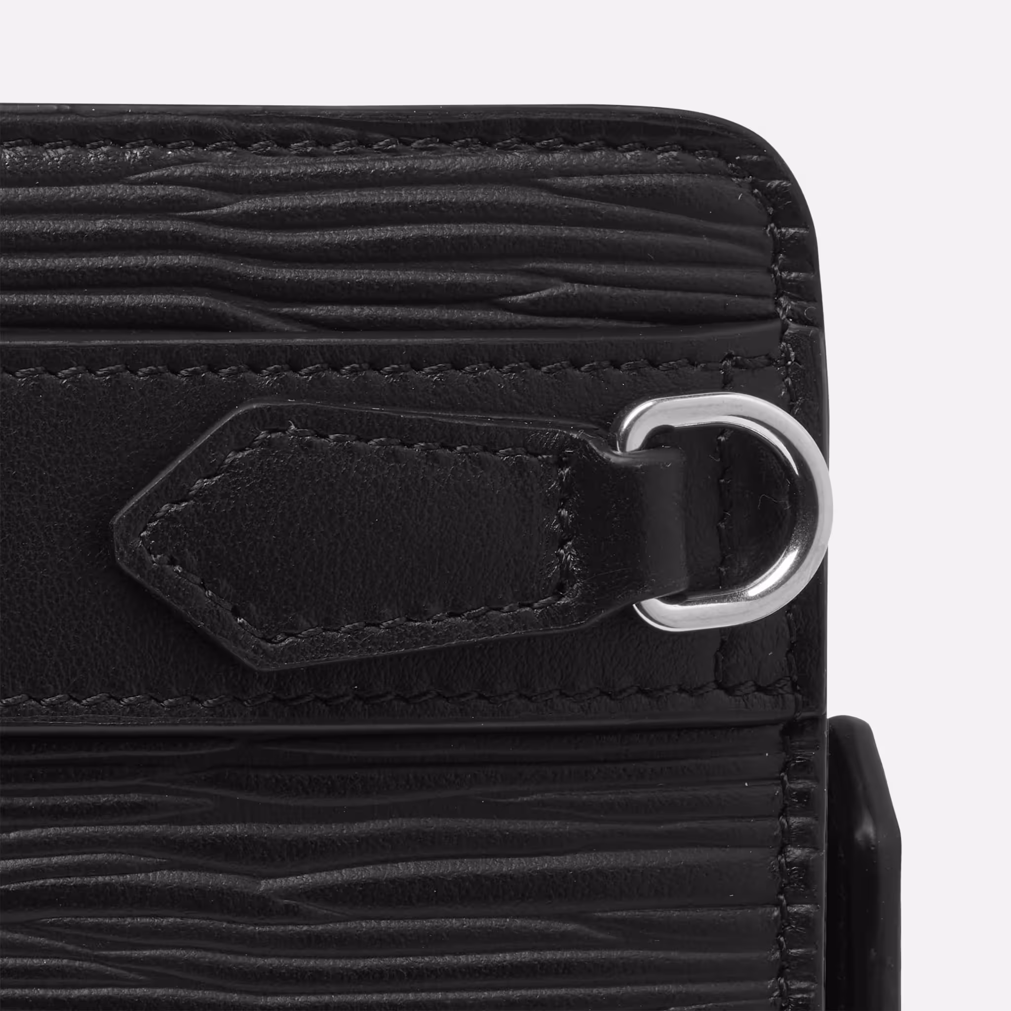 Montblanc 4810 Phone Pouch: sicurezza e stile in un accessorio raffinato