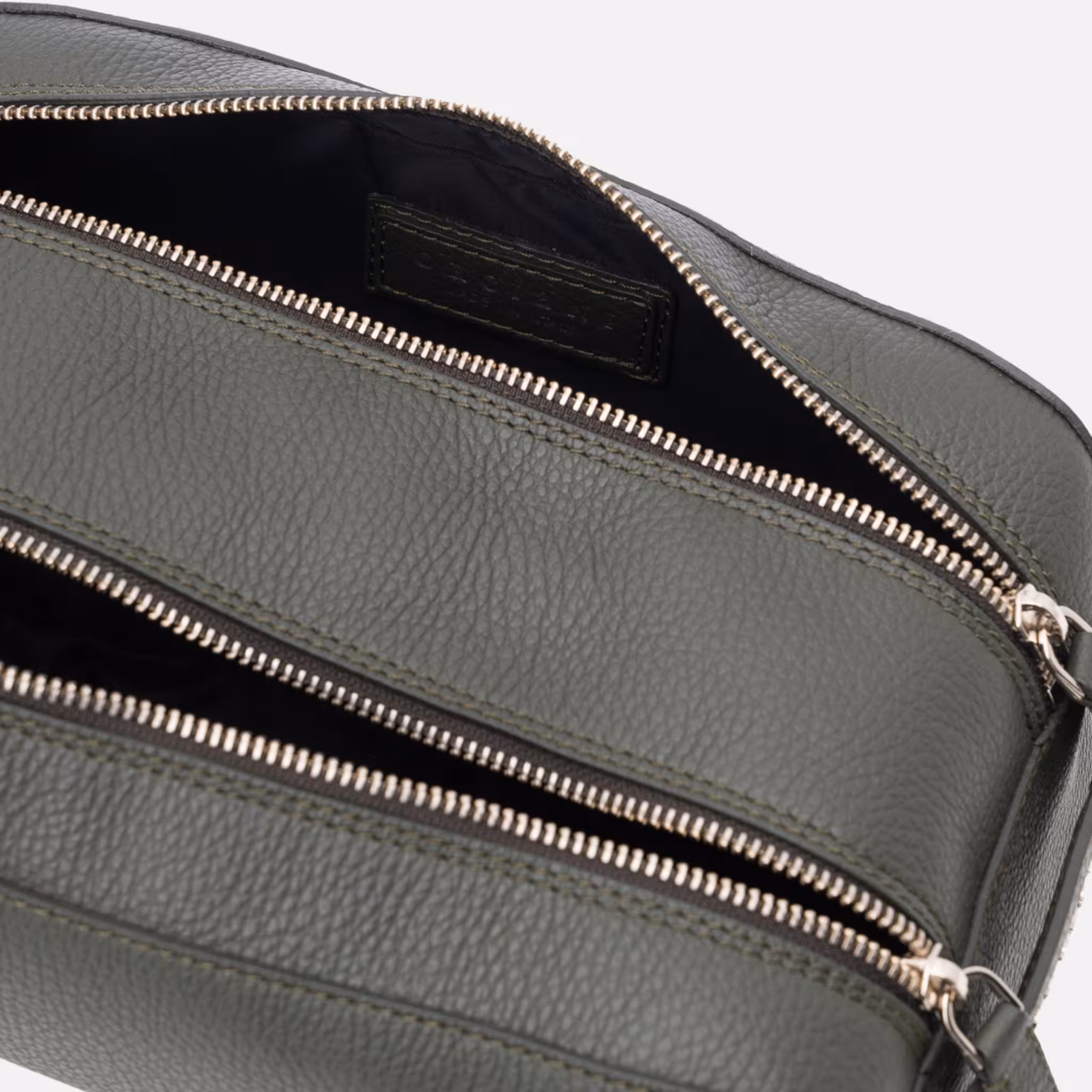 Beauty Case Micron Orciani in Pelle Oliva - Eleganza e Praticità