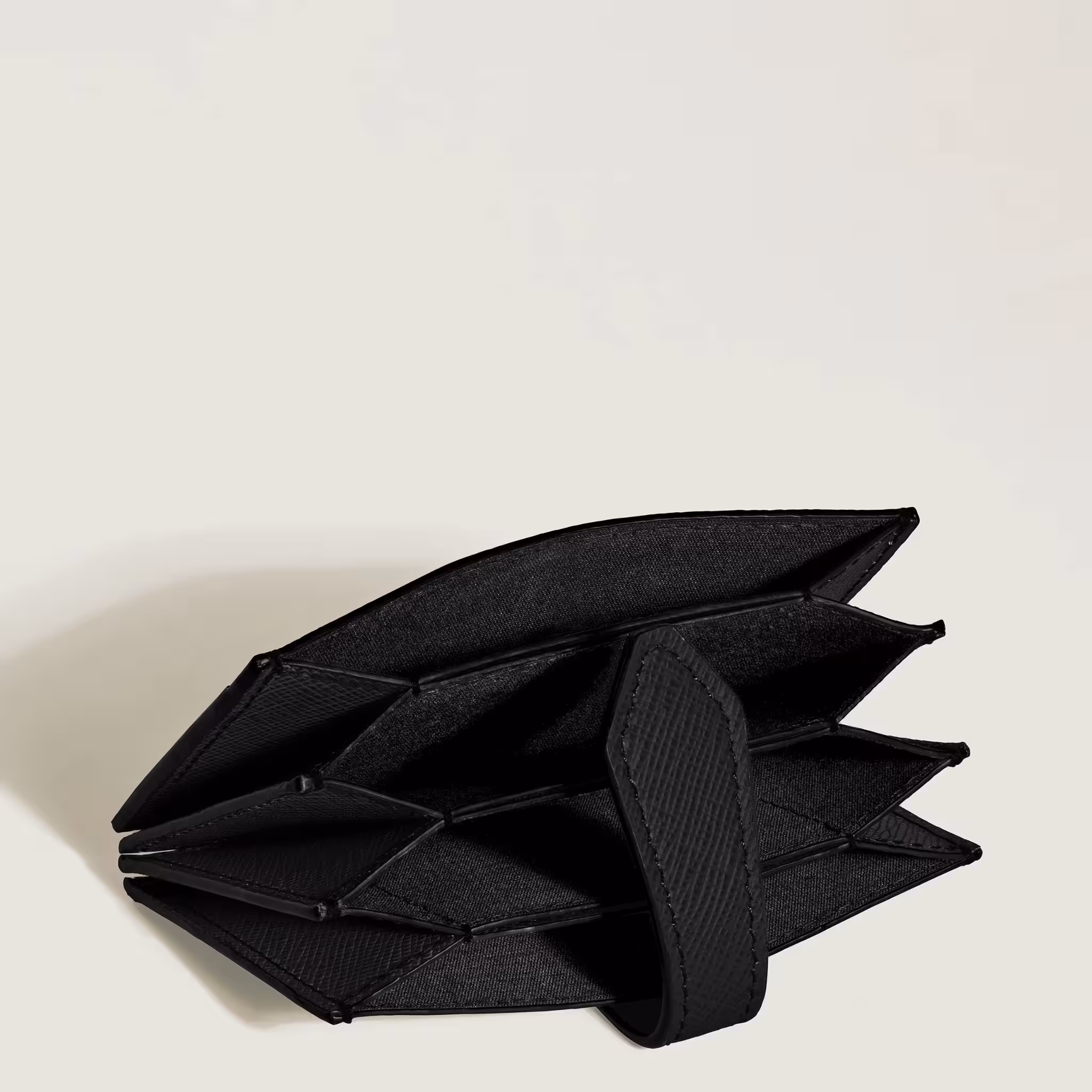 Porta Carte Sartorial 5 Scomparti in Pelle Nera - Eleganza Compatta