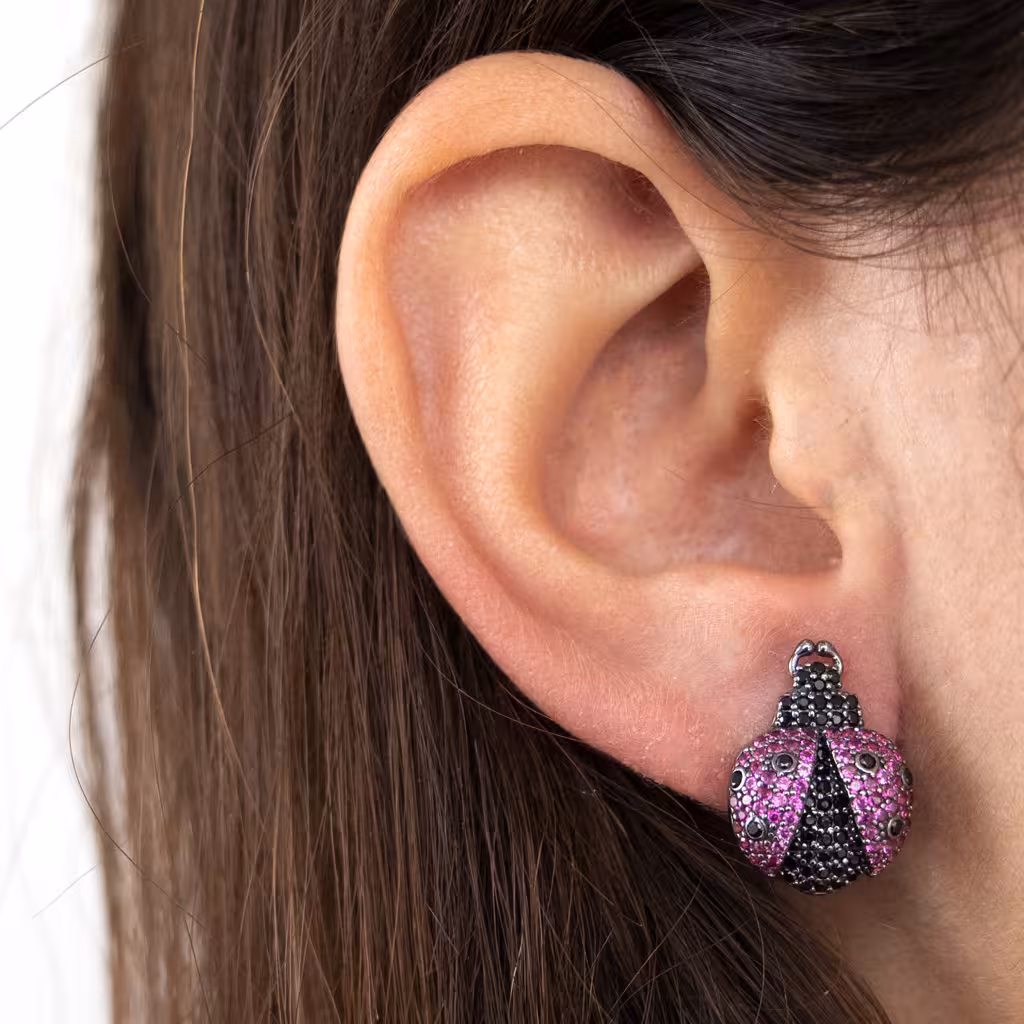 Orecchino Coccinella Argento Zirconi Neri e Rossi Rodio Nero - Make Your Jewels