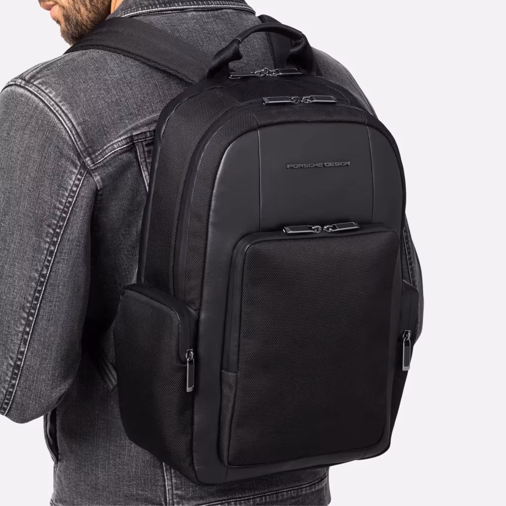 Zaino Roadster Nylon M5 in nylon idrorepellente con porta USB