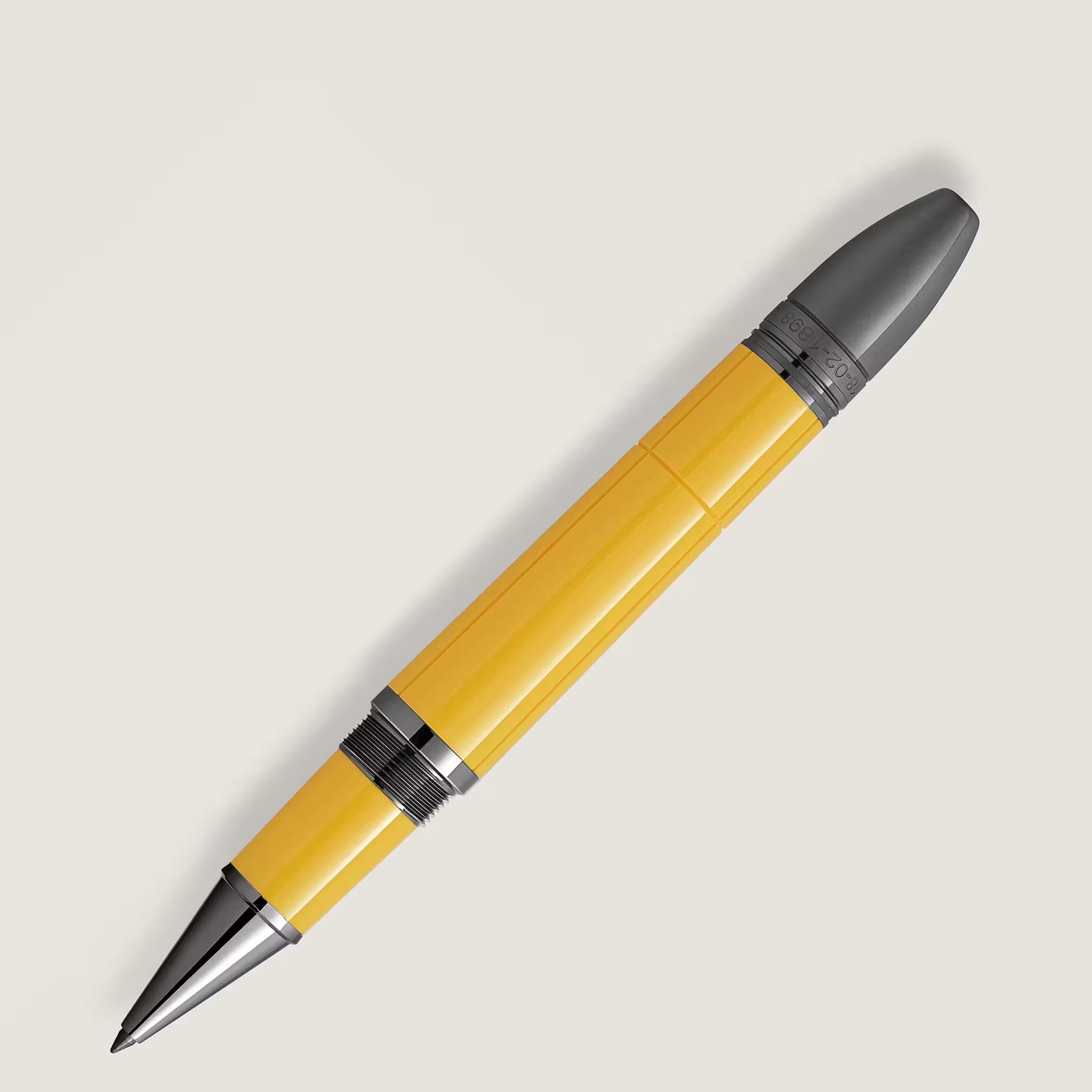 Penna roller Montblanc Enzo Ferrari gialla con cappuccio grigio e dettagli metallici