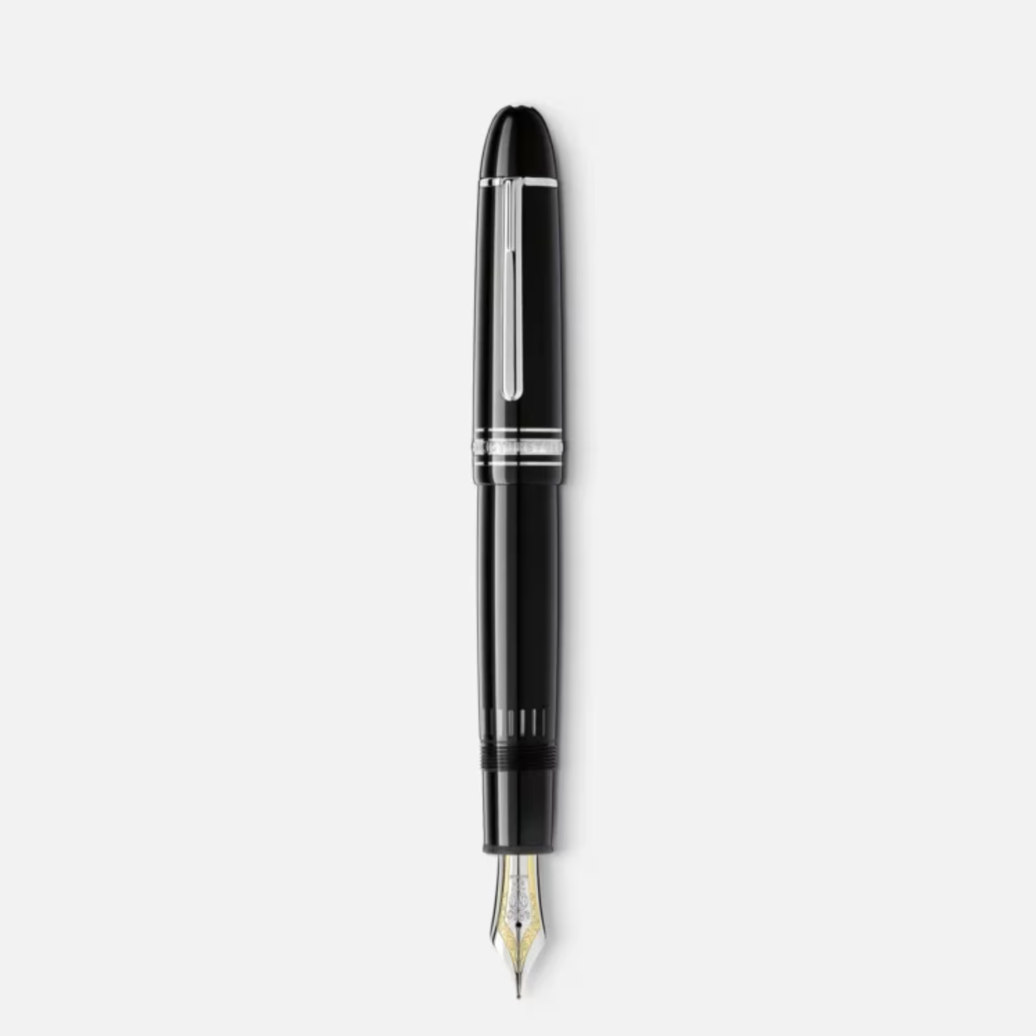 Montblanc Meisterstück 149 Stilografica Platinum-Coated – Vista Frontale Montblanc Meisterstück 149 Stilografica Platinum-Coated con cappuccio montato