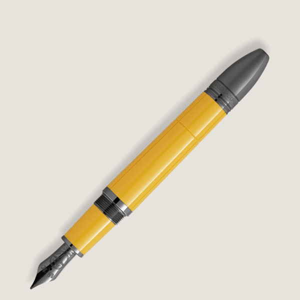 Stilografica Montblanc Enzo Ferrari Giallo Modena con cappuccio grigio inciso e pennino in metallo lucido