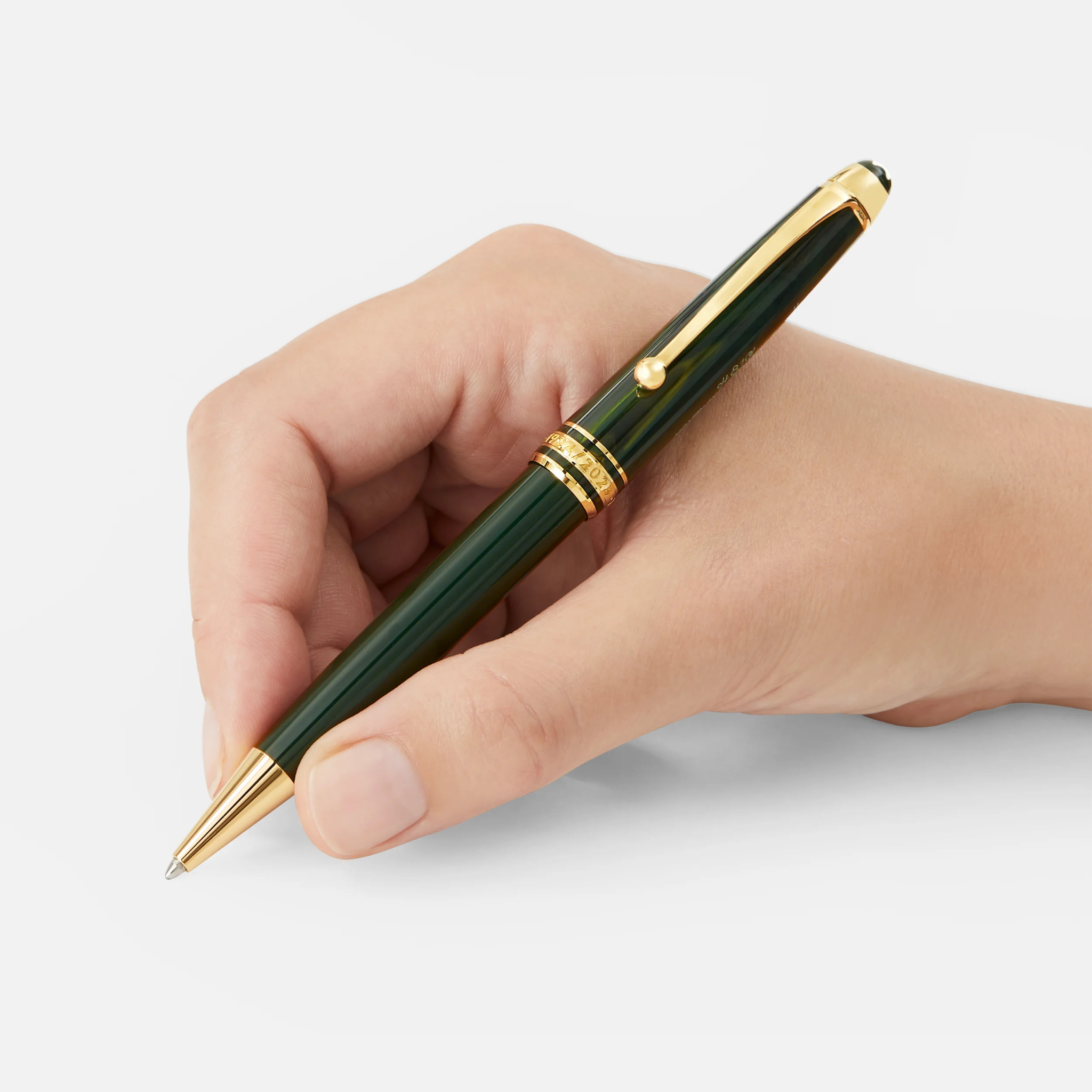 Penna Montblanc Origin Classique impugnata, resina verde e clip