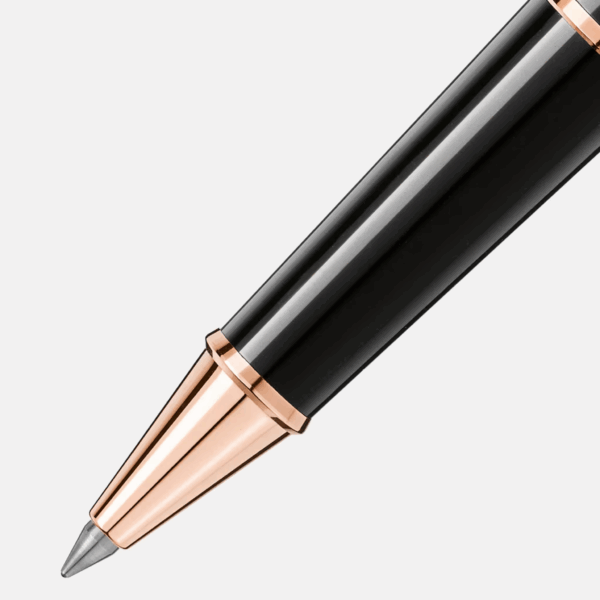 Penna roller Montblanc Meisterstück nera con finiture oro rosa in primo piano