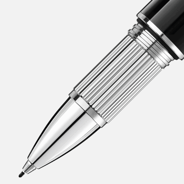 Dettaglio puntale Montblanc StarWalker Fineliner, zigrinatura metallica e tratto elegante