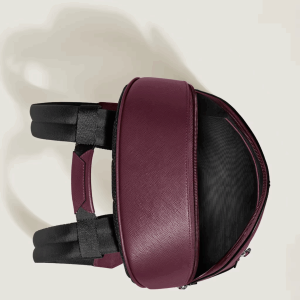 Vista dall’alto dello Zaino Piccolo Sartorial Cassis Montblanc con apertura zip.